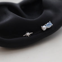 Load image into Gallery viewer, Tiny Northern Star Threadless Pushpin • Whimsigoth Cartilage Earring • Dainty Tragus Labret • Sparkly Conch Piercing • Gold Screwback Stud