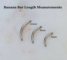 Load image into Gallery viewer, Small Bar Belly Ring