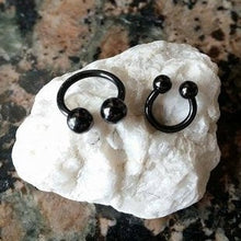 Load image into Gallery viewer, 16g Horseshoe Ring - Origami Jewels