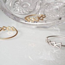 Load image into Gallery viewer, Triangle Line Ring - Origami Jewels