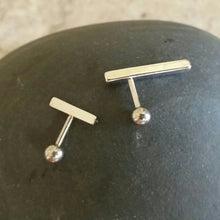 Load image into Gallery viewer, Bar Cartilage Earring