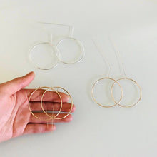 Load image into Gallery viewer, Circle Dangle Threader Earrings | simple drop earrings, silver circle earrings, gold earrings, gold threader earrings, hoop ear threader