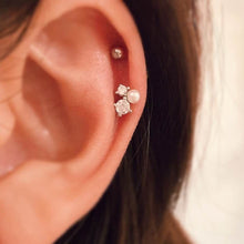 Load image into Gallery viewer, Pearl Geometric Earring, pearl cartilage earring, dainty tragus labret, tiny cluster threadless pushback helix earring, cluster pearl studs