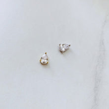 Load image into Gallery viewer, 20g, 18g, 16g CZ Teardrop cartilage earring, conch threadless labret piercing, Tragus earring, teardrop forward helix earring, tiny earring