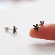 Load image into Gallery viewer, CZ flower cartilage earring, mini flower threadless labret, elegant tragus barbell, conch stud, flower studs, tiny flower cartilage earring