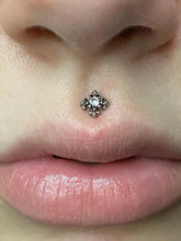 Load image into Gallery viewer, 925 Silver Medieval Cross Stud • Armor Conch Earring • 18g Flat Back Tragus • Cartilage Ring • Sterling Silver Cross Threadless Labret