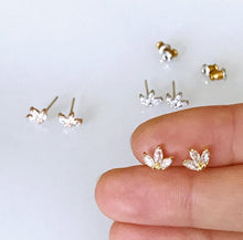 Load image into Gallery viewer, Tiara Stud Earring - Origami Jewels