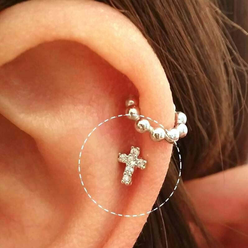 16g 18g 20g Pave Dainty Cross Cartilage earring, small tragus threadless labret, sparkly gold earring, CZ pave earrings, criss cross earring