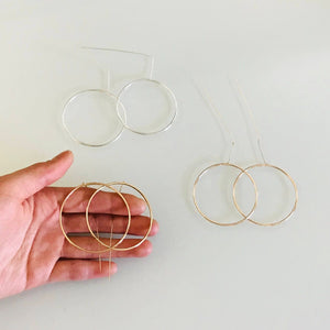 Circle Dangle Threader Earrings | simple drop earrings, silver circle earrings, gold earrings, gold threader earrings, hoop ear threader