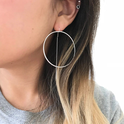 Circle Dangle Threader Earrings | simple drop earrings, silver circle earrings, gold earrings, gold threader earrings, hoop ear threader