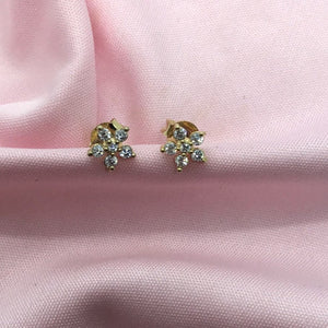 flower earrings, small earrings, dainty flower studs, tiny flower earring, cute wedding gifts for her, baby shower gift, bridesmaids gifts