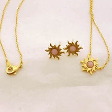 Load image into Gallery viewer, Gold Sun necklace