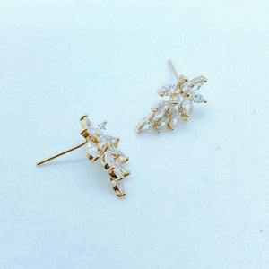 Flower Dangle Studs, floral wedding jewelry, bridal earrings, silver wedding earrings, elegant gold studs, bridesmaids gifts, statement stud