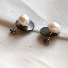 Load image into Gallery viewer, Pearl Shell Earrings - Origami Jewels