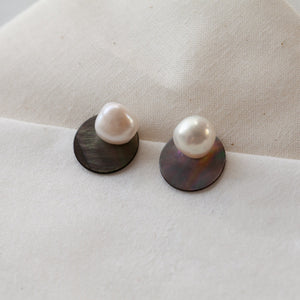 Pearl Shell Earrings - Origami Jewels