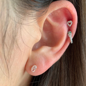 Teeny Tiny Heart threadless Cartilage Earring, mini Heart tragus stud, push pin conch earring, love cartilage piercing, simple minimalist