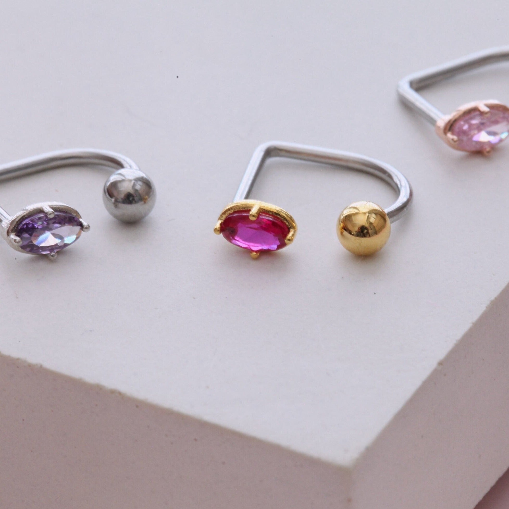 16g Oval Medusa Piercing