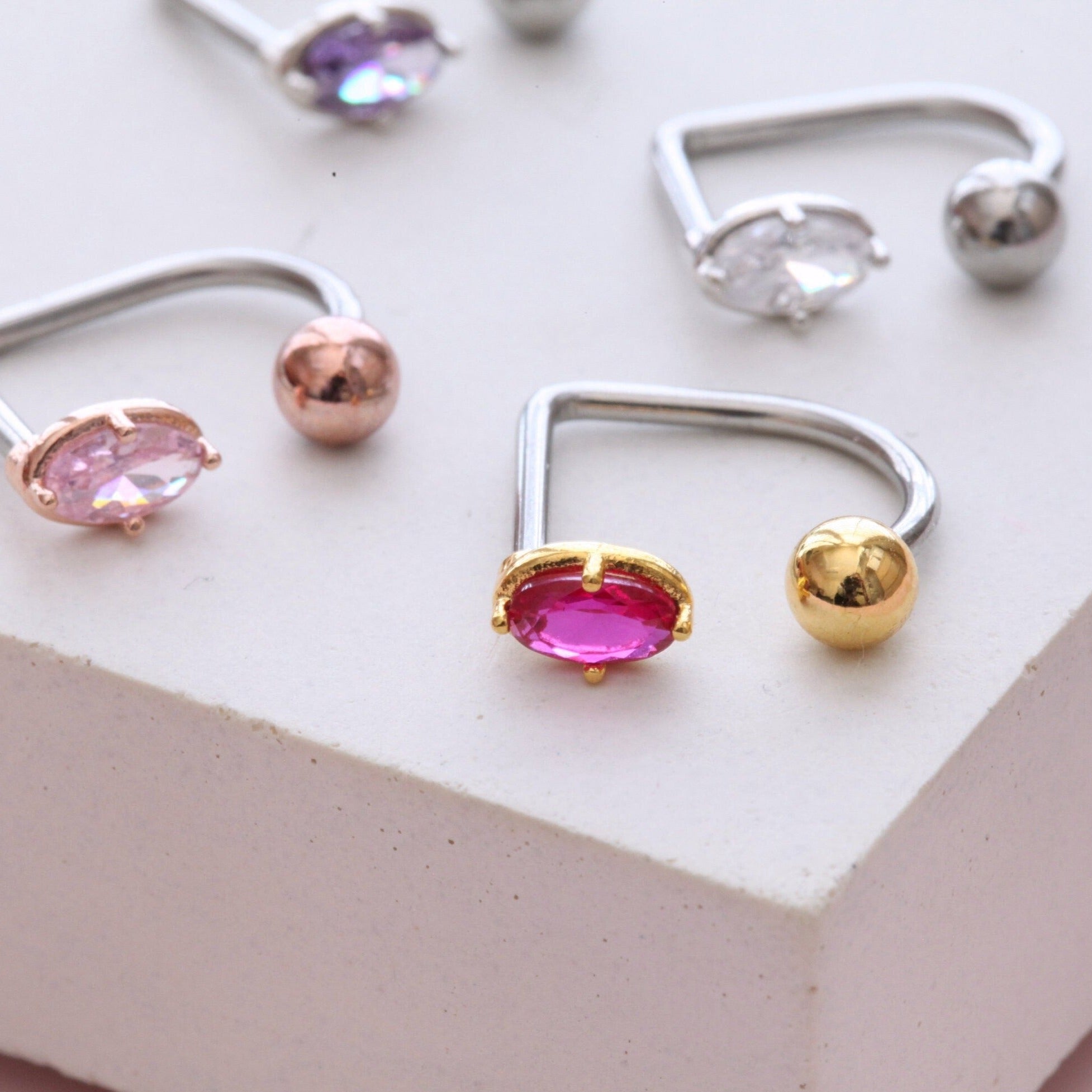 16g Oval Medusa Piercing