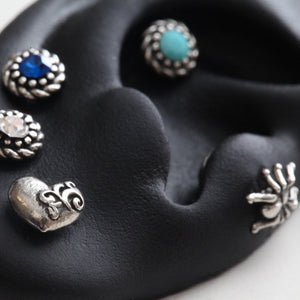 Medieval Silver Heart Studs • Spider Conch Earring • 18g Flat Back Tragus Earring • Blue Stone Twist Threadless Labret • Halloween Earrings