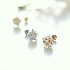 CZ Star cartilage earring, star helix threadless labret, dainty conch piercing, delicate star earring, wedding jewelry, bridesmaids gifts