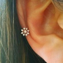 Load image into Gallery viewer, Snowflake Cartilage Earring - Origami Jewels